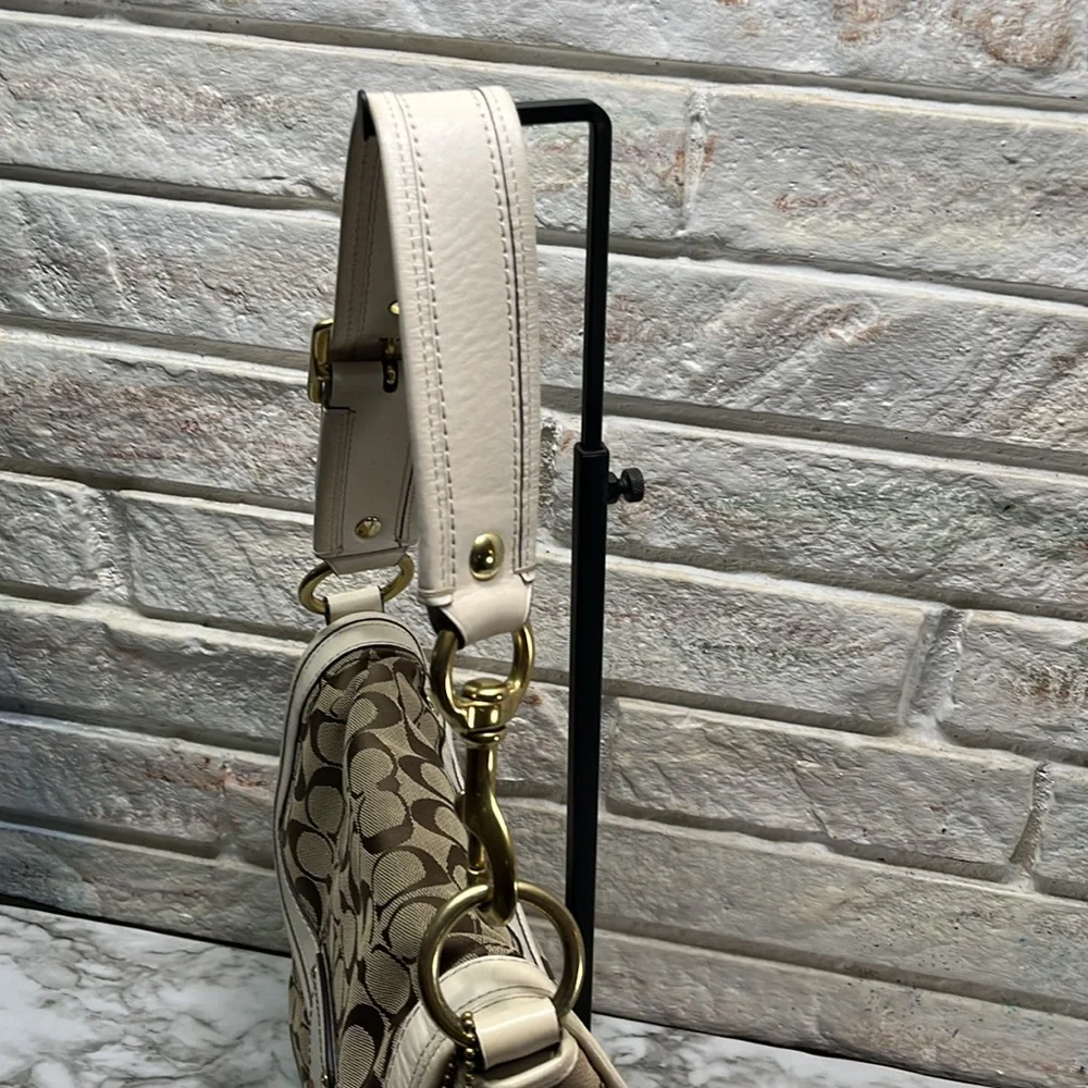 Coach Ltd Ed 65th Legacy White Khaki Sig C Rare and Very Clean. - Picture 4 of 16